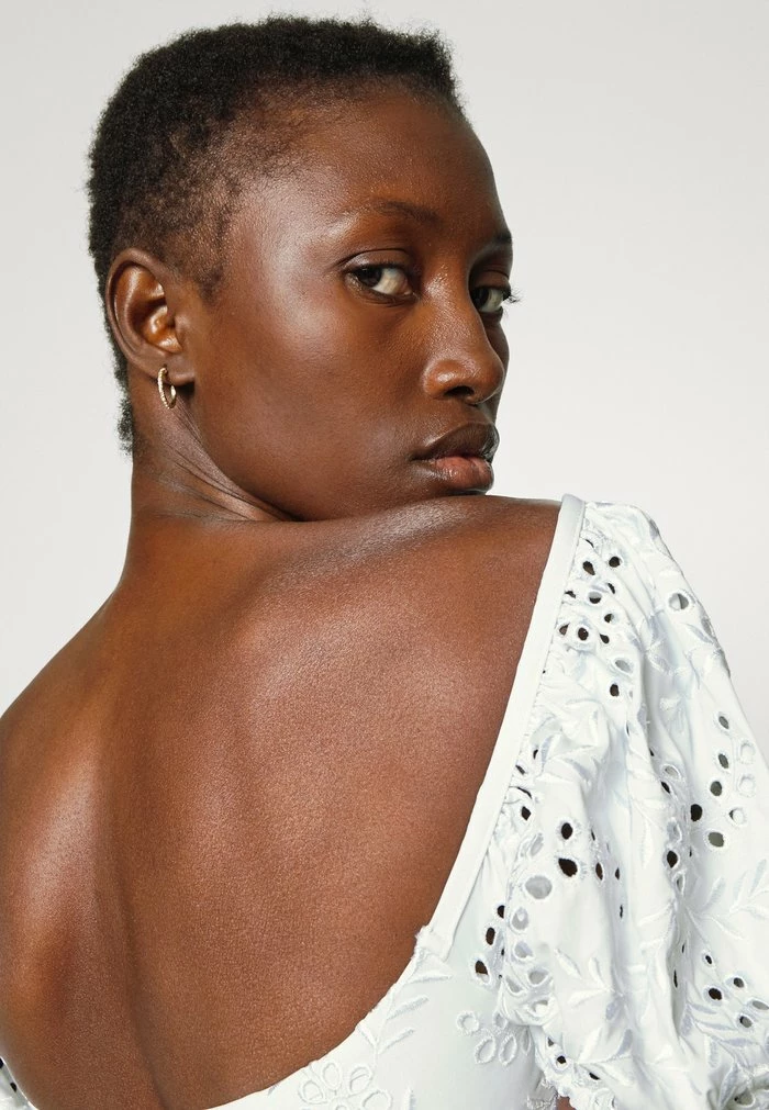 COSTA BELLA PUFF SLEEVE BANDEAU - Bikini top - white Seafolly COSTA BELLA PUFF SLEEVE BANDEAU - Bikini Top - White -Seafolly Shop 4507745d51cd4f25ba8875b9a87ec79b