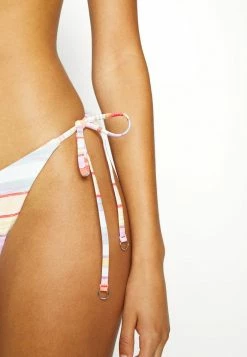 Seafolly CAPSULE AURORA SKIES TIE SIDE RIO PANT - Bikini Bottoms - Chilli Red 6 Seafolly CAPSULE AURORA SKIES TIE SIDE RIO PANT - Bikini Bottoms - Chilli Red -Seafolly Shop 8c574549ade74276928ea1bdb14ab80c