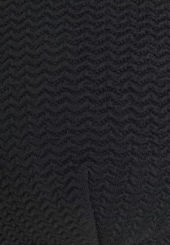 Seafolly DIVE BRALETTE - Bikini Top - Black -Seafolly Shop 9dd4eeb062af4deca0d65bf4998c4b36